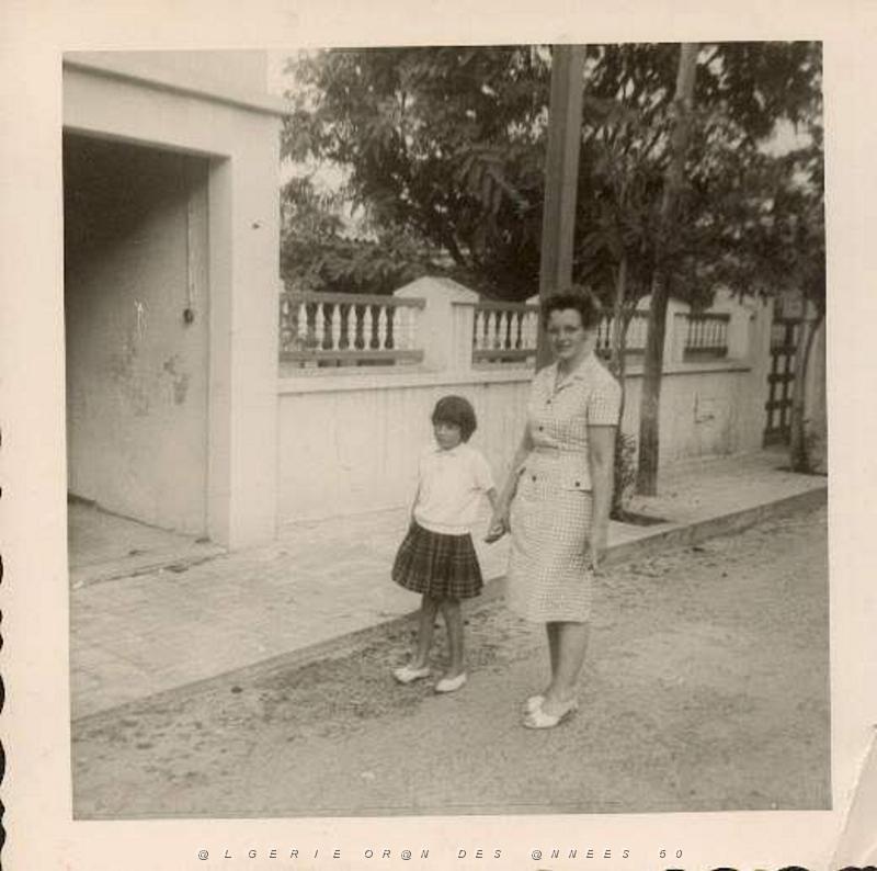 ORAN 63 ET MA SOEUR MICHELLE.JPG